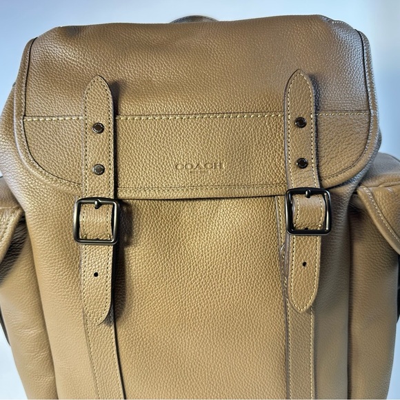 NEW Men’s Coach Hitch Pebble Leather Backpack in Tan/Brown - Picture 3 of 15
